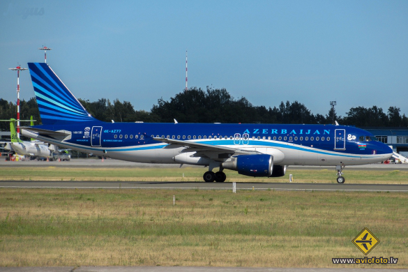 Airbus A320-214